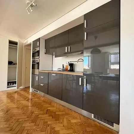 Centre Very And Big Flats Апартаменти *